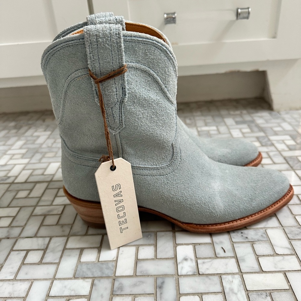 TECOVAS “Lucy” boots in baby blue suede